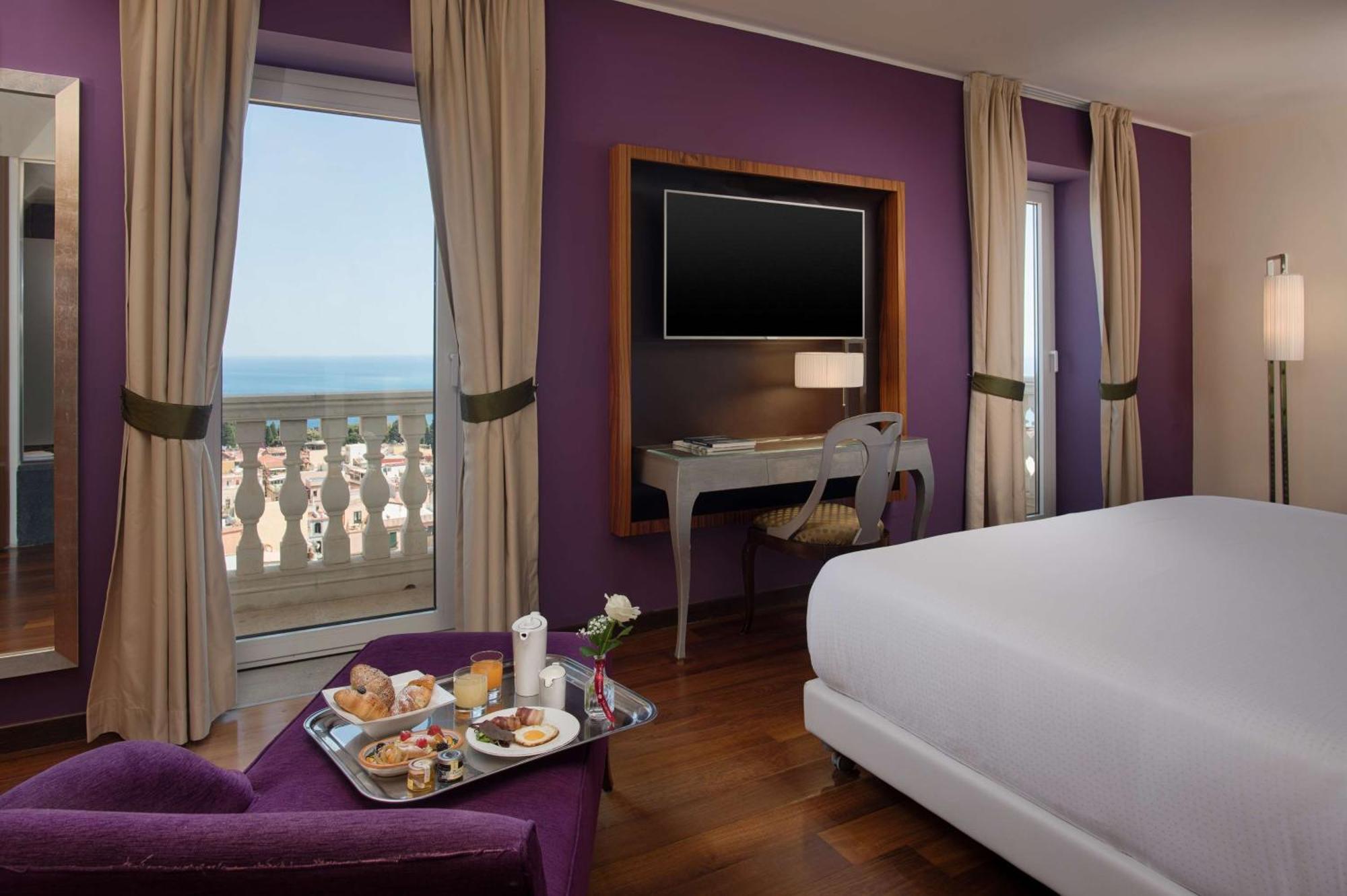 เอ็น เอช ค็อลเลคชั่น ทอร์มิน่า Hotel ตาออร์มินา ภายนอก รูปภาพ