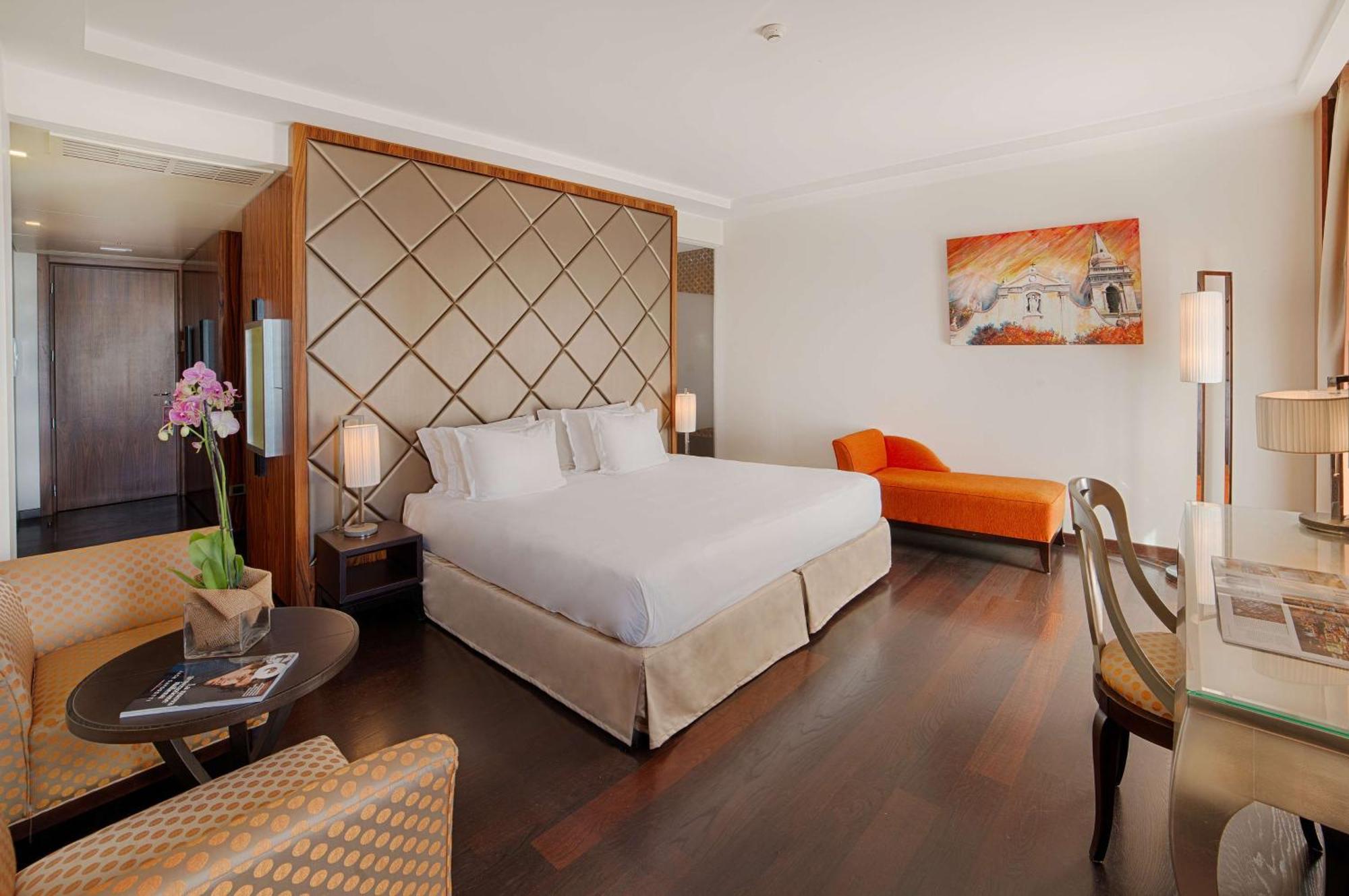 เอ็น เอช ค็อลเลคชั่น ทอร์มิน่า Hotel ตาออร์มินา ภายนอก รูปภาพ