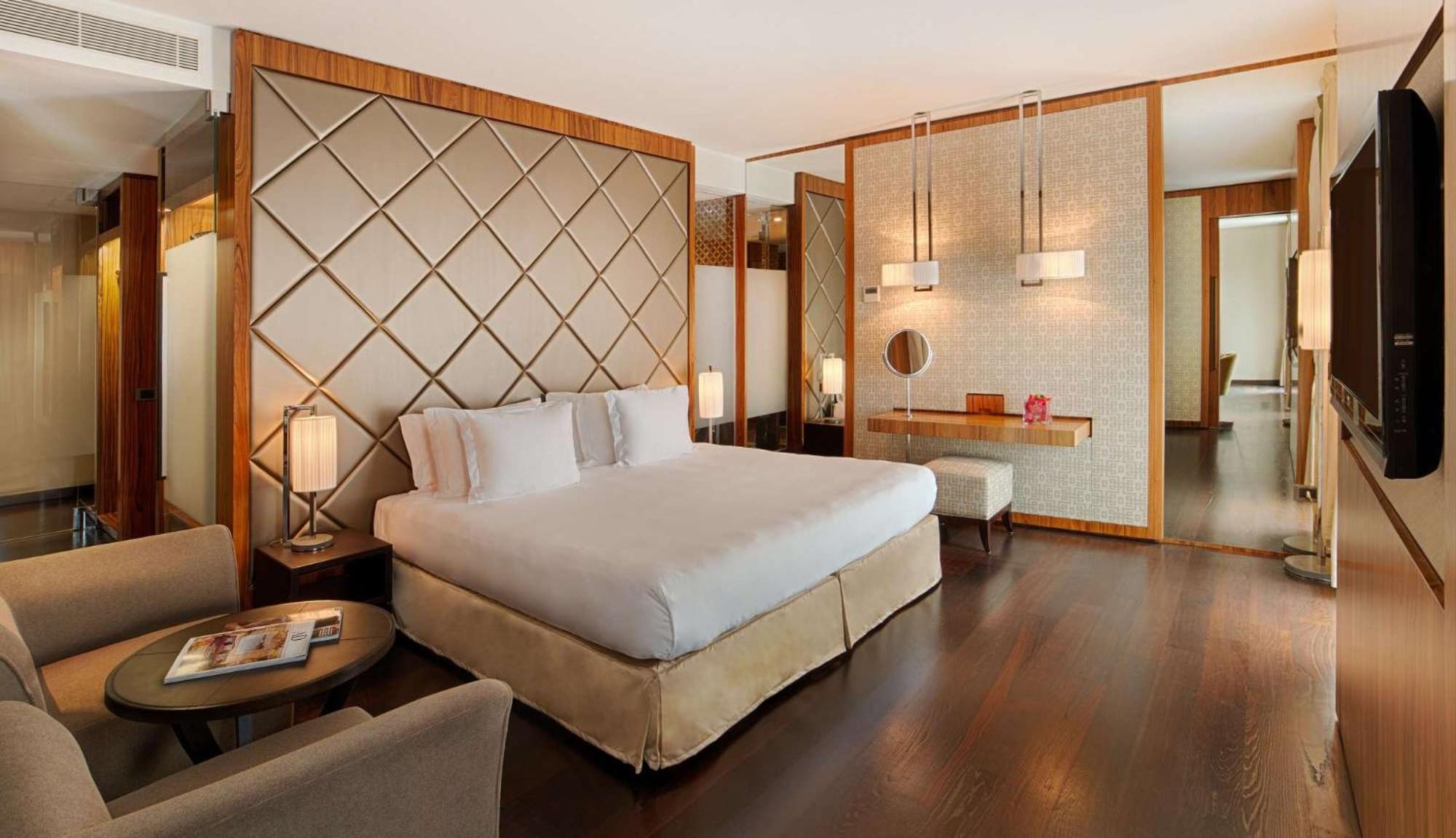 เอ็น เอช ค็อลเลคชั่น ทอร์มิน่า Hotel ตาออร์มินา ภายนอก รูปภาพ